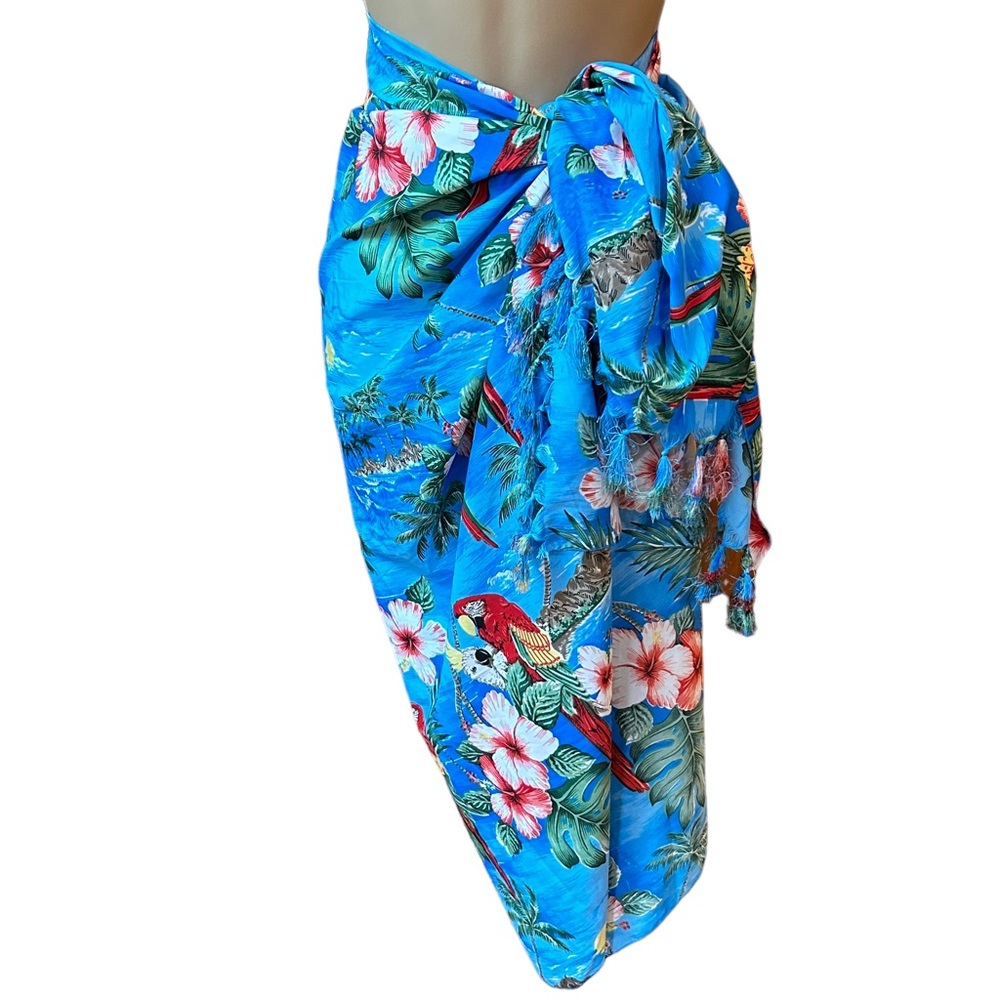 NWOT Beach Blue Hawaiian‎ Sarong Wrap